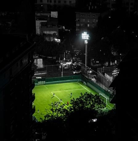 Illuminazione professionale LED per campi sportivi